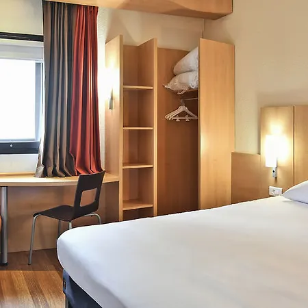 Ibis Ca' Granda 3*