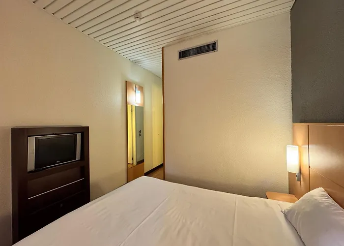 Ibis Ca' Granda Hotel