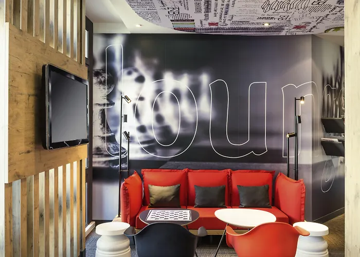Ibis Ca' Granda Hotel 3*