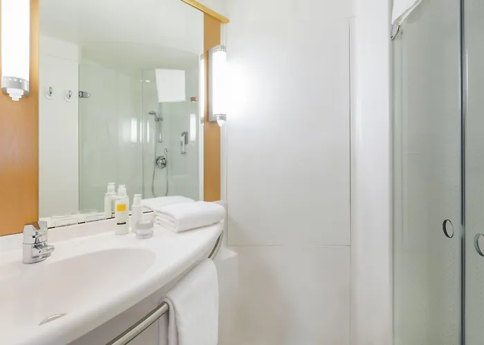 Ibis Ca' Granda 3*